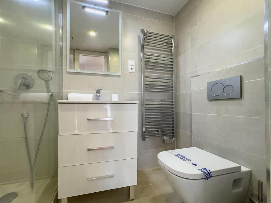 Skol 208a First Line West Facing Duplex Apa Appartement *